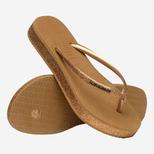 Carica l&#39;immagine nel visualizzatore di Gallery, HAVAIANAS 24 Slim Flatform Sparkle bronze
