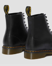 Carica l&#39;immagine nel visualizzatore di Gallery, DR. MARTENS anfibi smooth nero DR. MARTENS
